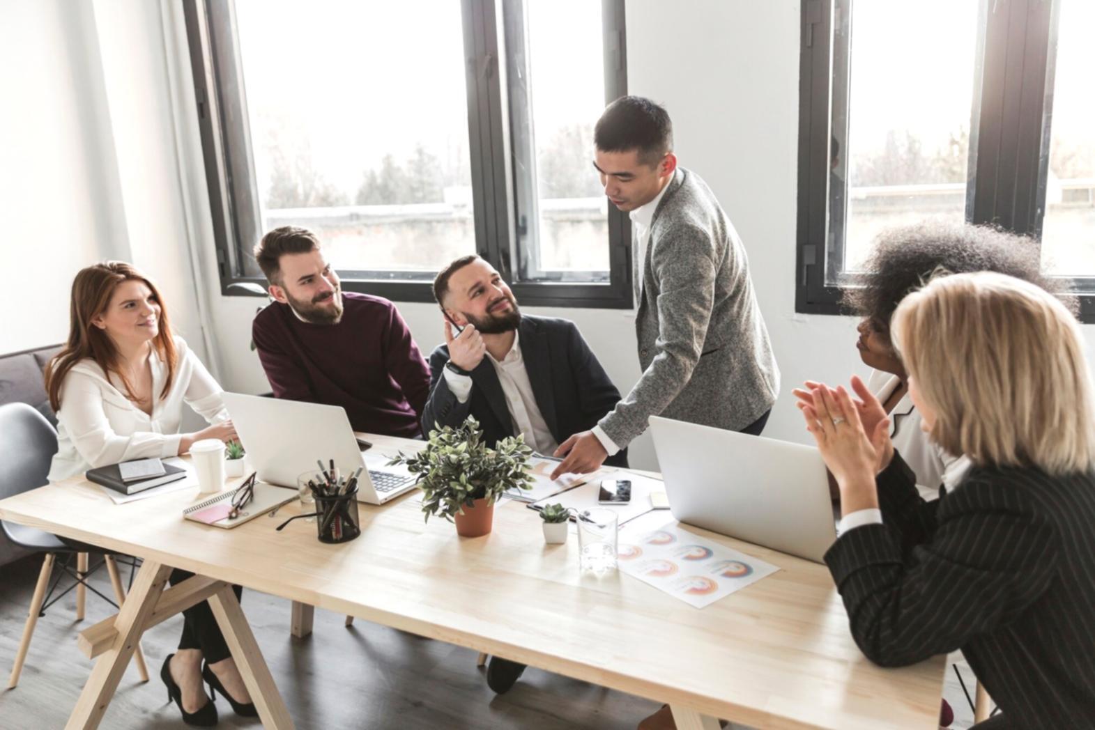 Modelización financiera para decisiones estratégicas